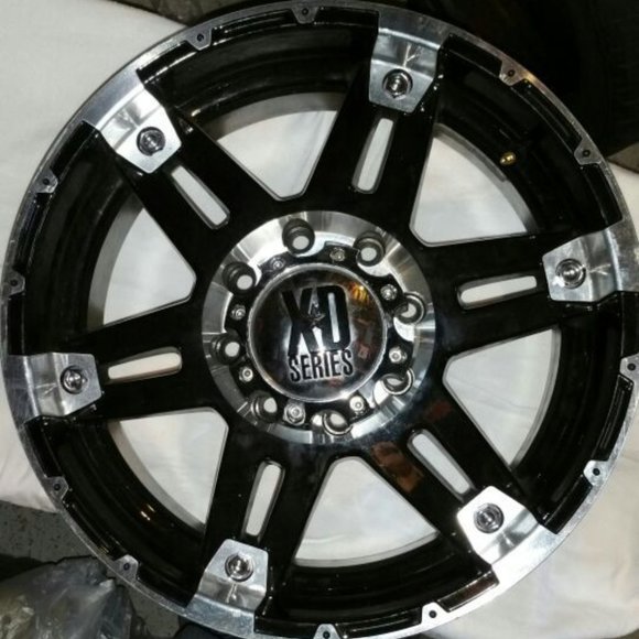 XD Series 8 Lug Rims - Picture 1 of 8